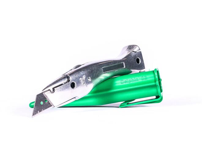 TAGLIERINO PER ERBA ARTIFICIALE CON FONDINA